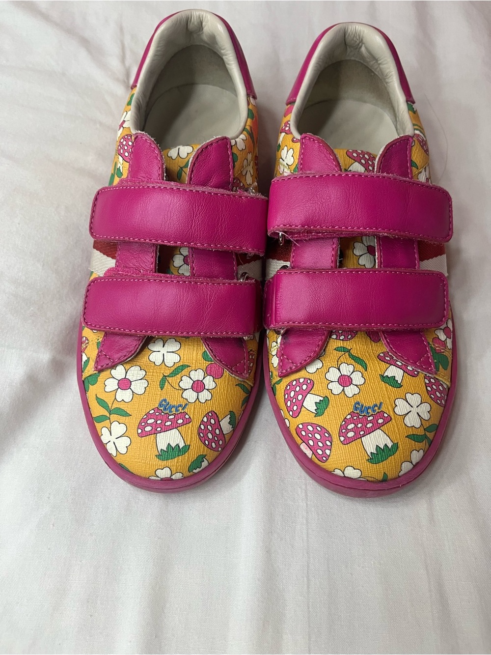 Gucci Kids Pink and Yellow Mushroom Floral Velcro Sneakers